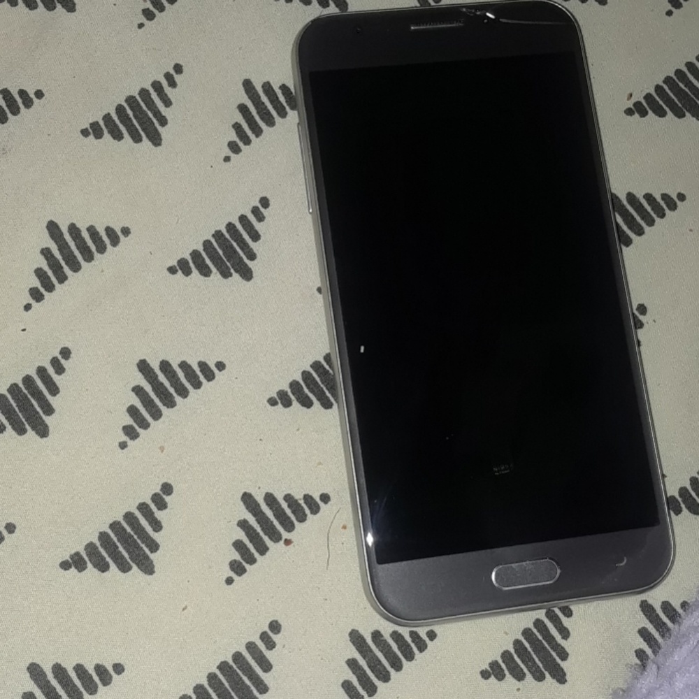 I got a new phone and this one is no longer needed